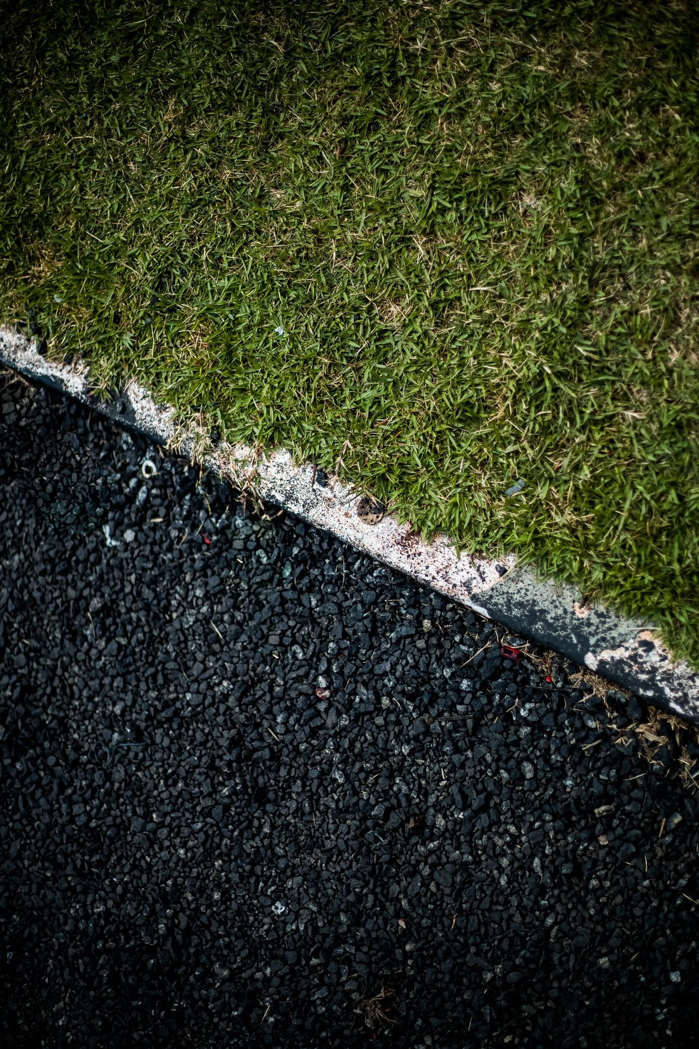 Residential lawn edging detail